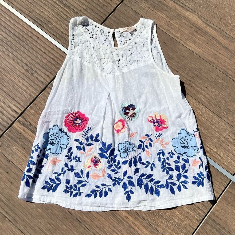 Skies are Blue Embroidered Tank Top | Size: Small | Color: White